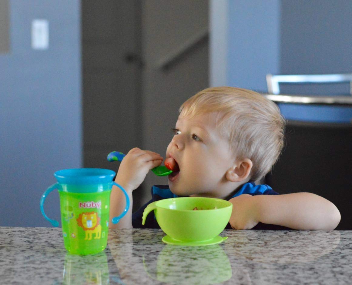 nuby-tazza-wonder-360-con-manici-verde-240-ml-bicchiere-evolutivo-antigoccia-dai image 4