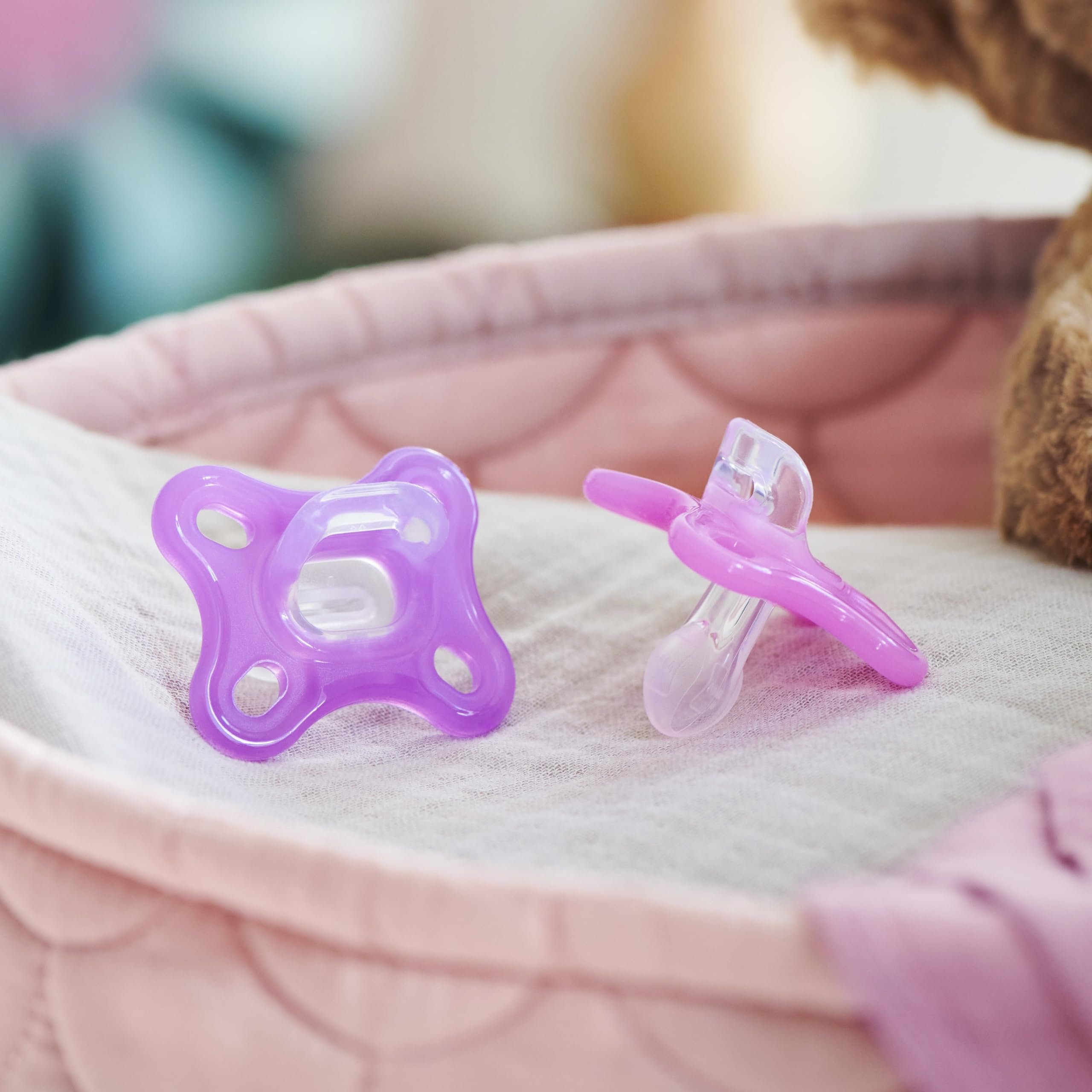 mam-comfort-succhietto-0-3-mesi-set-da-2-ciuccio-monopezzo-in-100-silicone-skins image 8